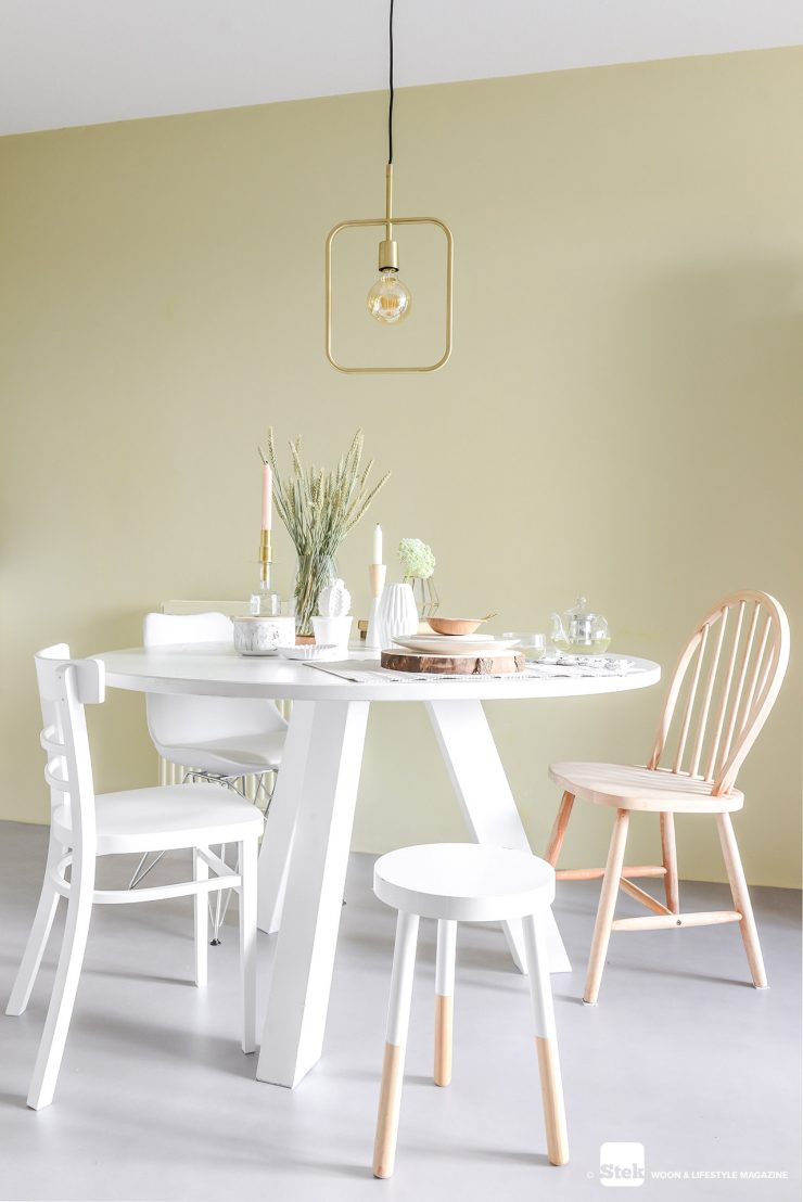 Nieuw interieur: Drie stijlen eetkamers met een ronde eettafel | Stek Magazine
