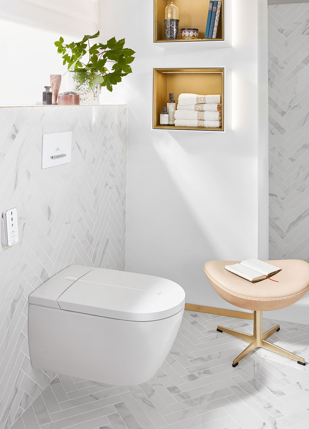 Zwart toilet en wit toilet Douche wc Villeroy & Boch | Stek Magazine