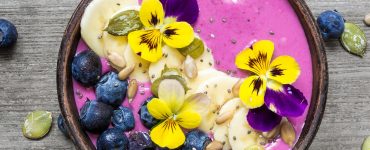 9 keer snoepen van je eigen eetbare bloemen | Stek Magazine