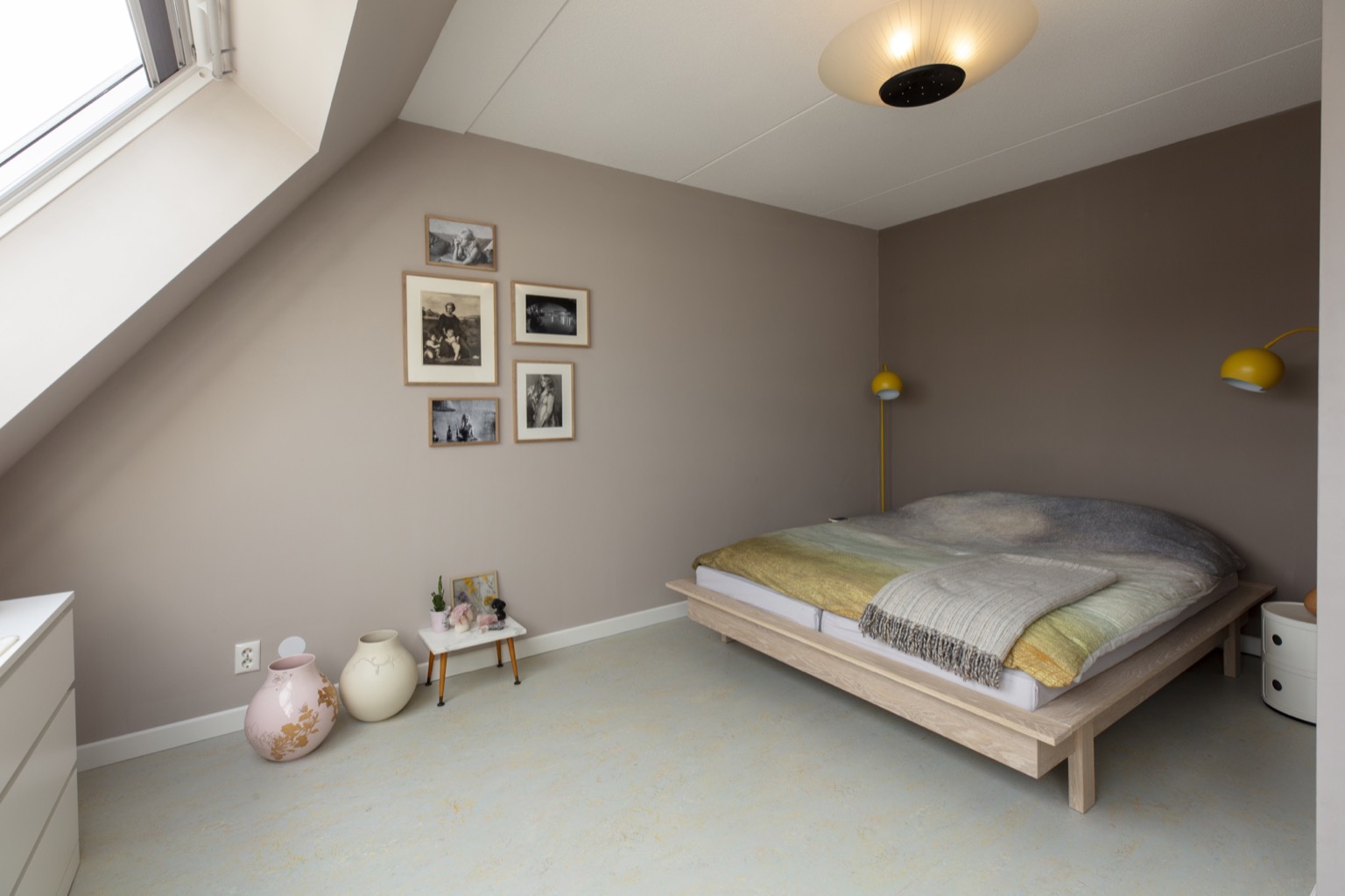Gekleurde vloer slaapkamer | Forbo